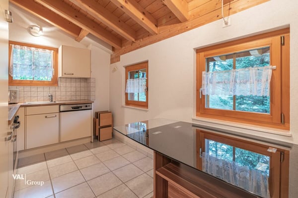 Grosszügiges Mehrfamilienhaus im Grünen 9