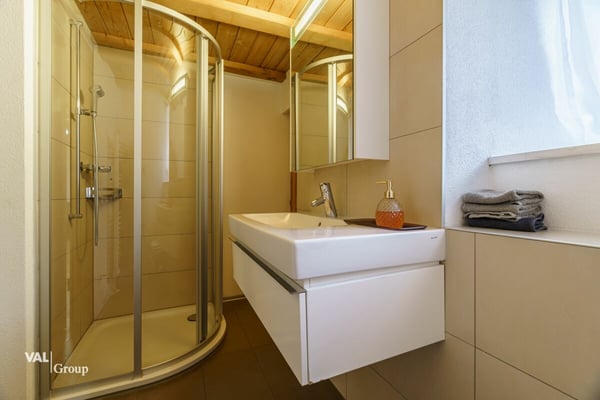 Haus mit Loft und Charakter zur Miete in Brig-Glis - zentral, hell und vielseitig nutzbar 10