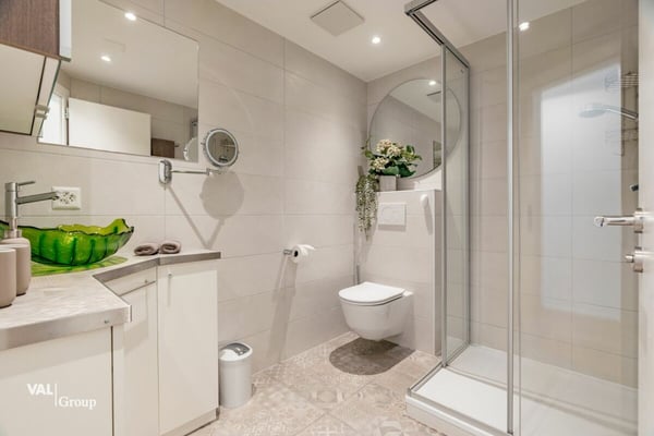 Élégance alpine et confort moderne au coeur de Crans-Montana 9