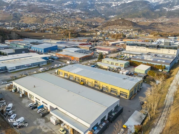 Magnifique surface commerciale de 200m2 2