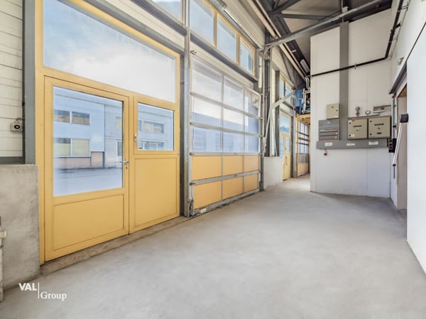 Magnifique surface commerciale de 200m2 4