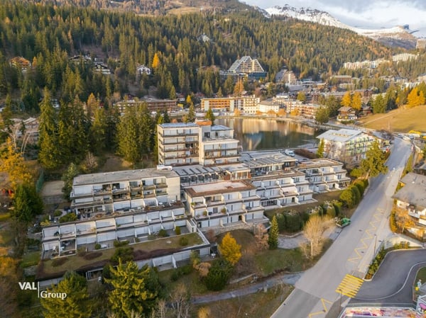 Studio entièrement rénové avec piscine, sauna, tennis 8