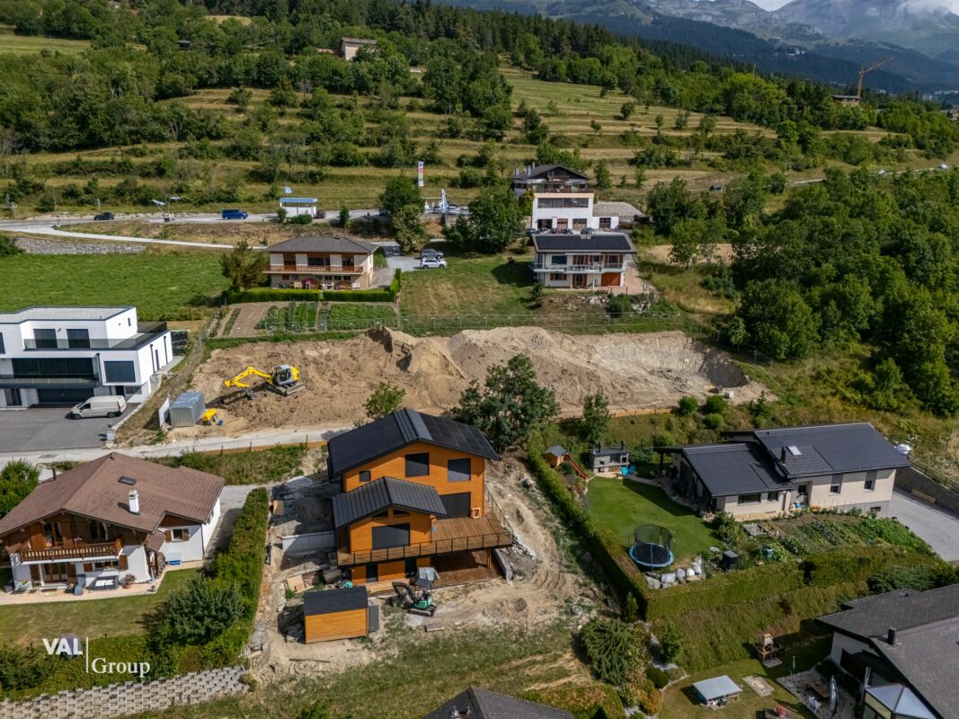 Il ne reste qu'une villa - les travaux ont débuté !