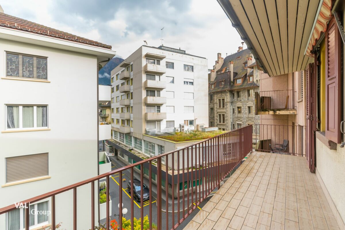 Nostalgie trifft Potenzial: Grosszügige 4.5 Zimmer-Wohnung mit Seele