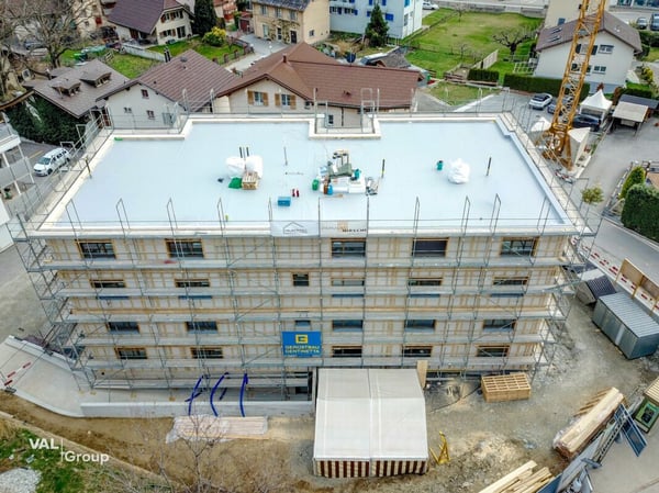 Aussergewöhnliche 5.5-Zimmer Attikawohnung in Steg 13