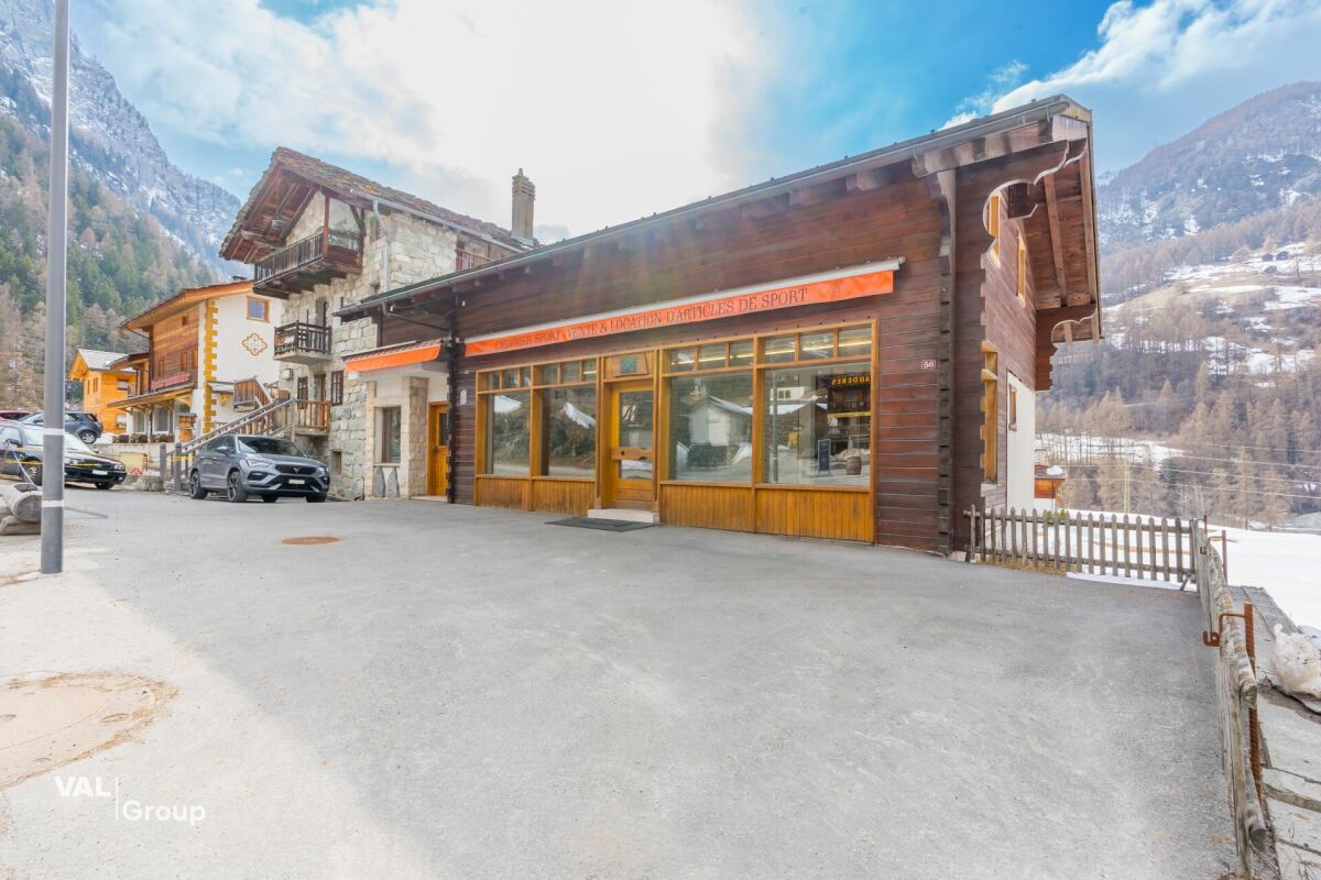 Local commercial à rénover avec potentiel création de logements