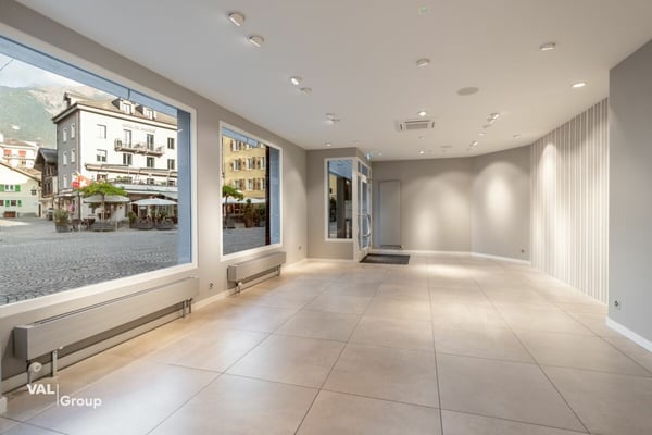 Laden- & Bürofläche am Stadtplatz Brig - 2 Etagen, Schaufenster, klimatisiert 3