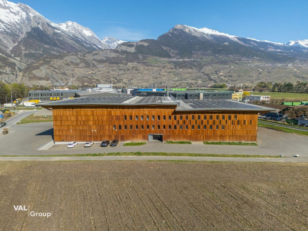 Bâtiment industriel unique - Construction en bois haut de gamme, utilisation polyvalente