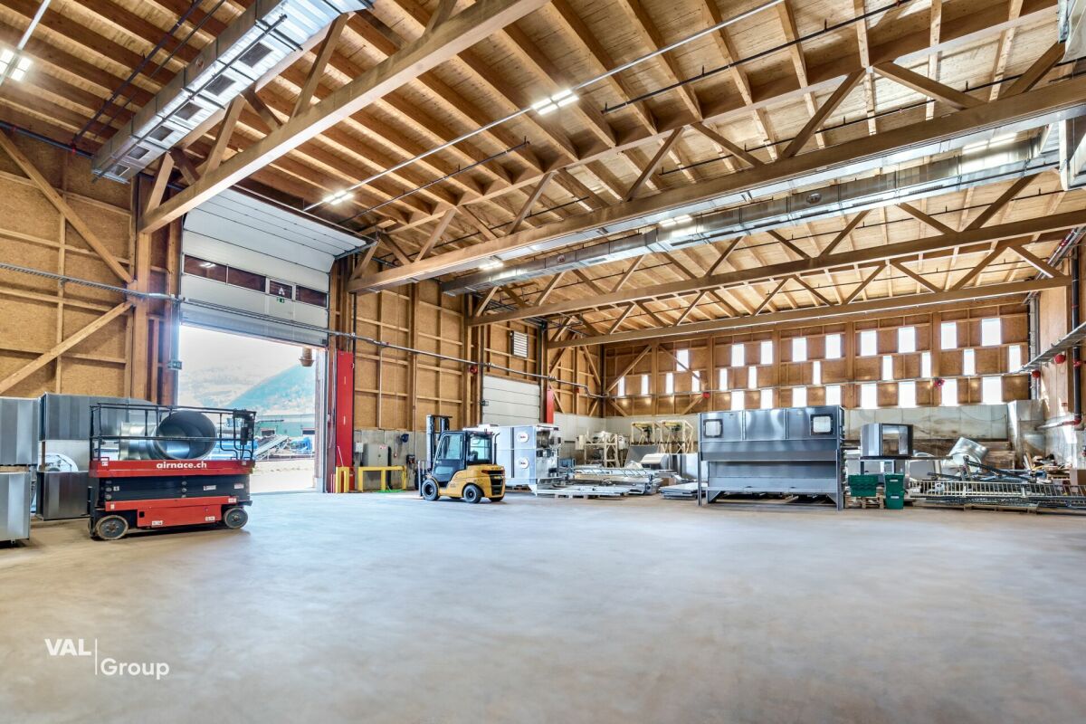 Bâtiment industriel unique - Construction en bois haut de gamme, utilisation polyvalente
