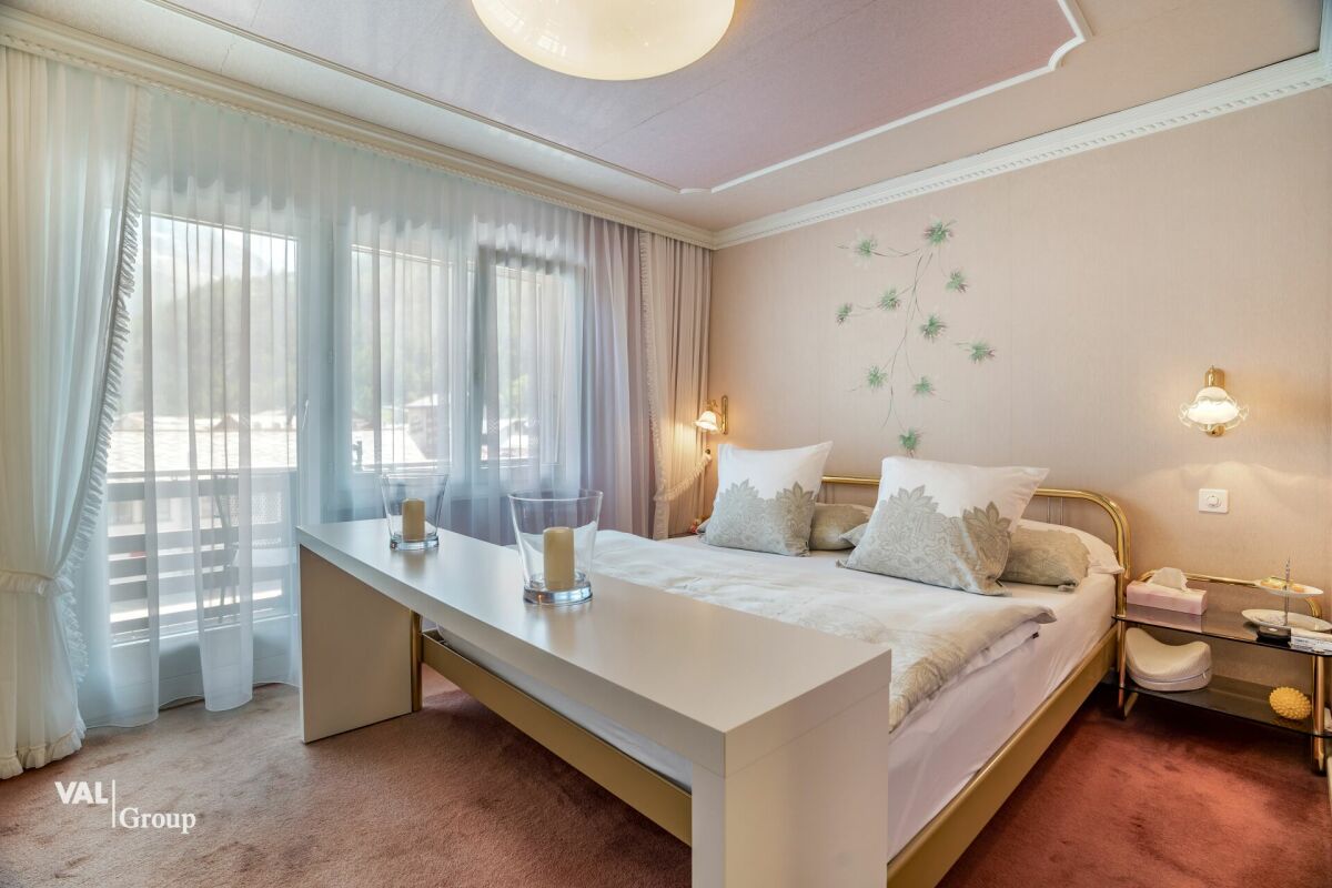 Investitionsmöglichkeit im Herzen des Saastals - Hotel oder bewilligte Zweitwohnungen in Saas-Grund