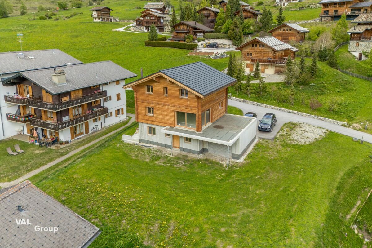 Chalet à personnaliser selon vos envies, emplacement exceptionnel