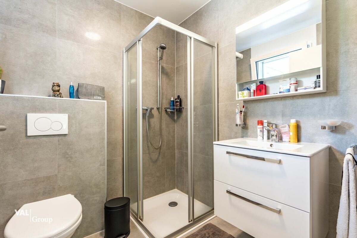 Magnifique duplex 4.5 pièces avec jardin, terrasses et place de parc souterraine incluse