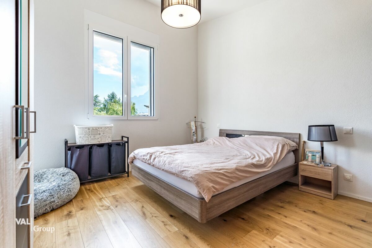 Magnifique duplex 4.5 pièces avec jardin, terrasses et place de parc souterraine incluse