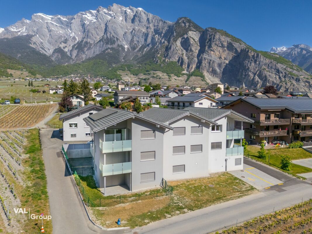 Élégant 3.5 pièces neuf, alliant confort et luminosité avec terrasse et jardin privatif