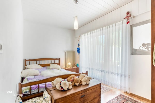Ein Zuhause zum Wohlfühlen - mit Bauparzelle, Wintergarten und sonnigem Aussensitzplatz 12