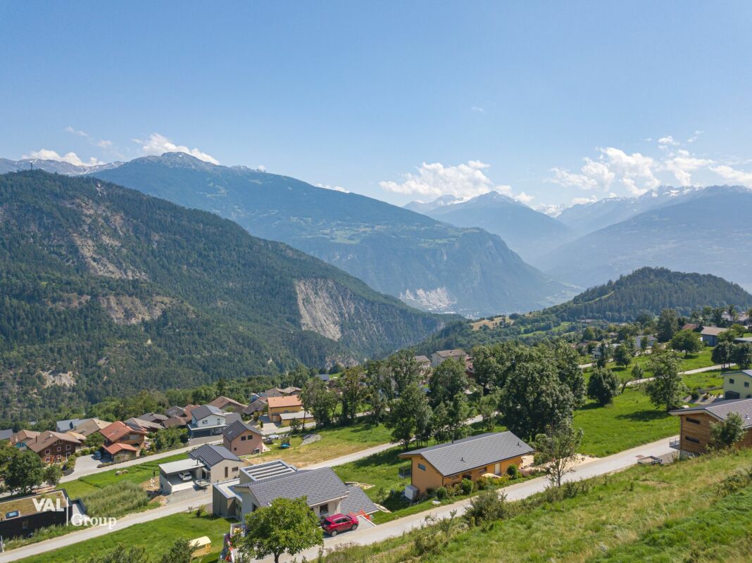 Lumière, cadre paisible et vue imprenable pour ce projet Minergie-P