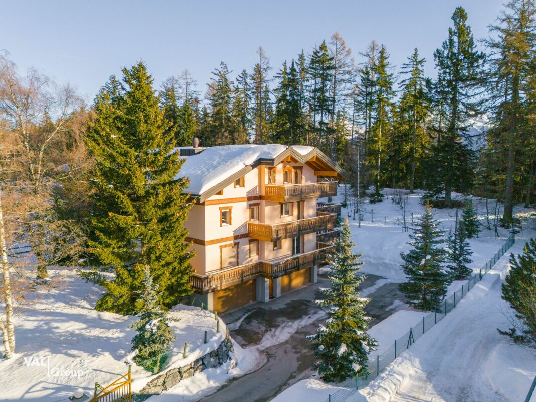 Résidence de 3 généreux logements