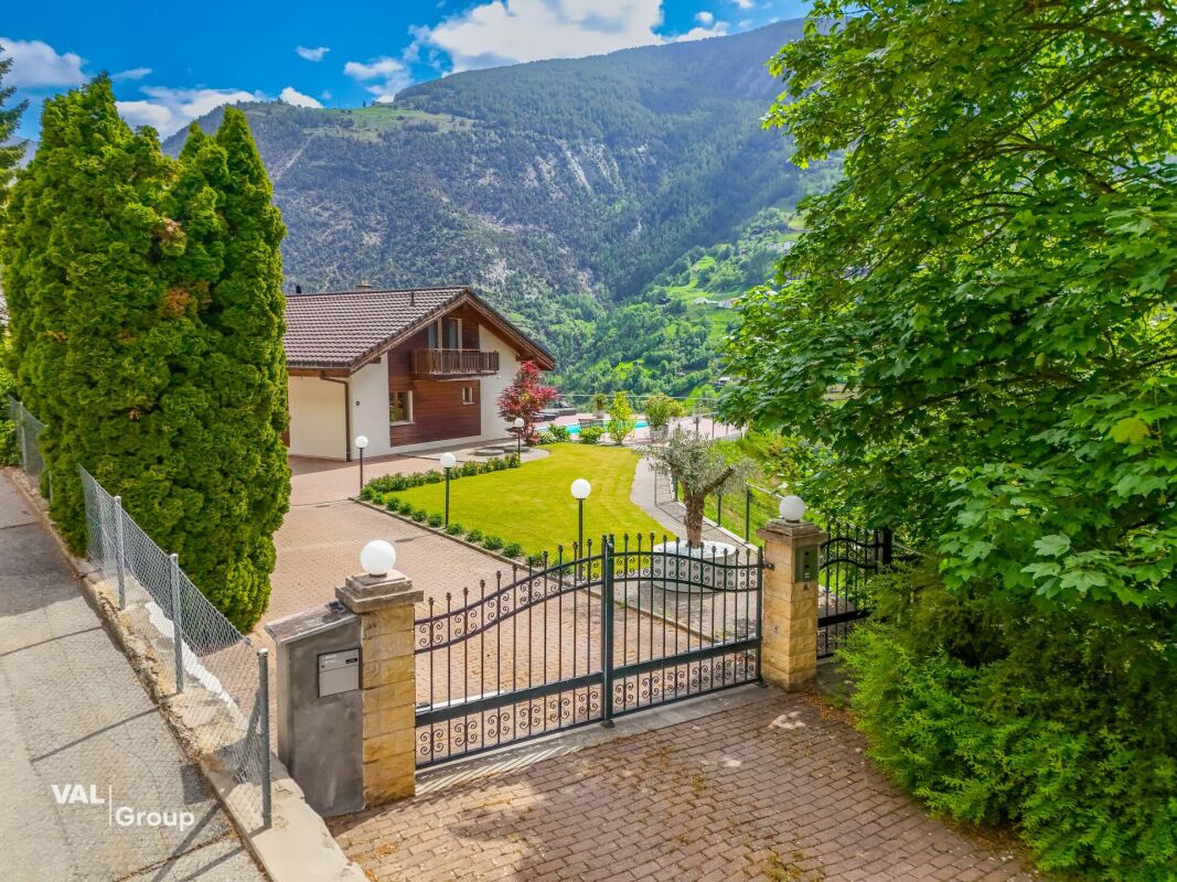Ihr Rückzugsort mit Pool, Aussicht und viel Privatsphäre