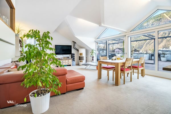 Exklusive 4,5-Zimmer-Attikawohnung mit Lift direkt in die Wohnung und grosser Panoramaterrasse in Visp 5