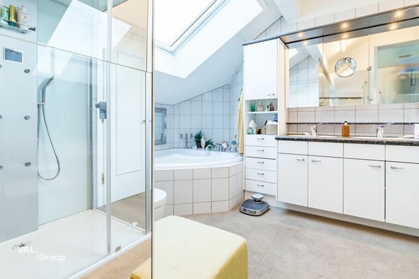 Exklusive 4,5-Zimmer-Attikawohnung mit Lift direkt in die Wohnung und grosser Panoramaterrasse in Visp 13