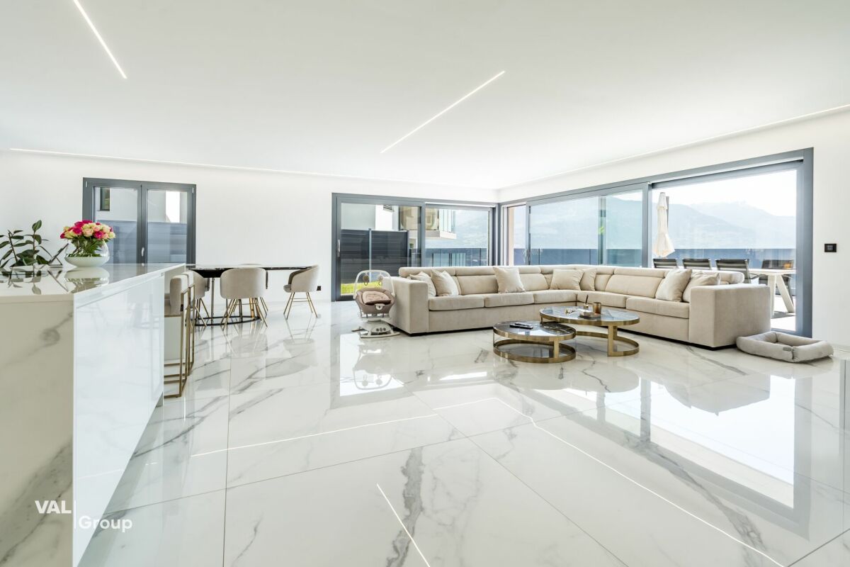 Villa de prestige à Savièse contemplant la Vallée du Rhône