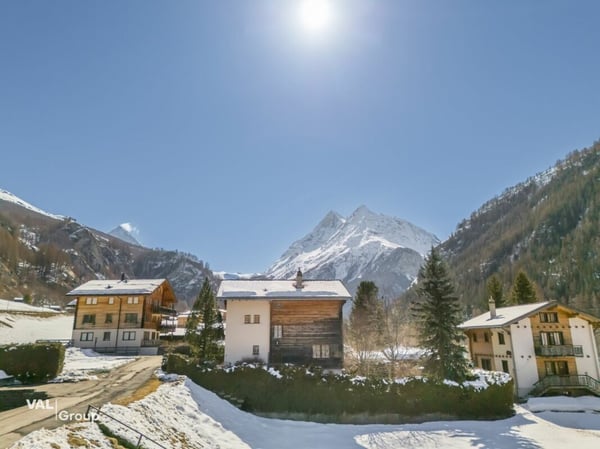 Coup de coeur garanti : 4.5 pièces avec vue spectaculaire sur la Dent Blanche 9