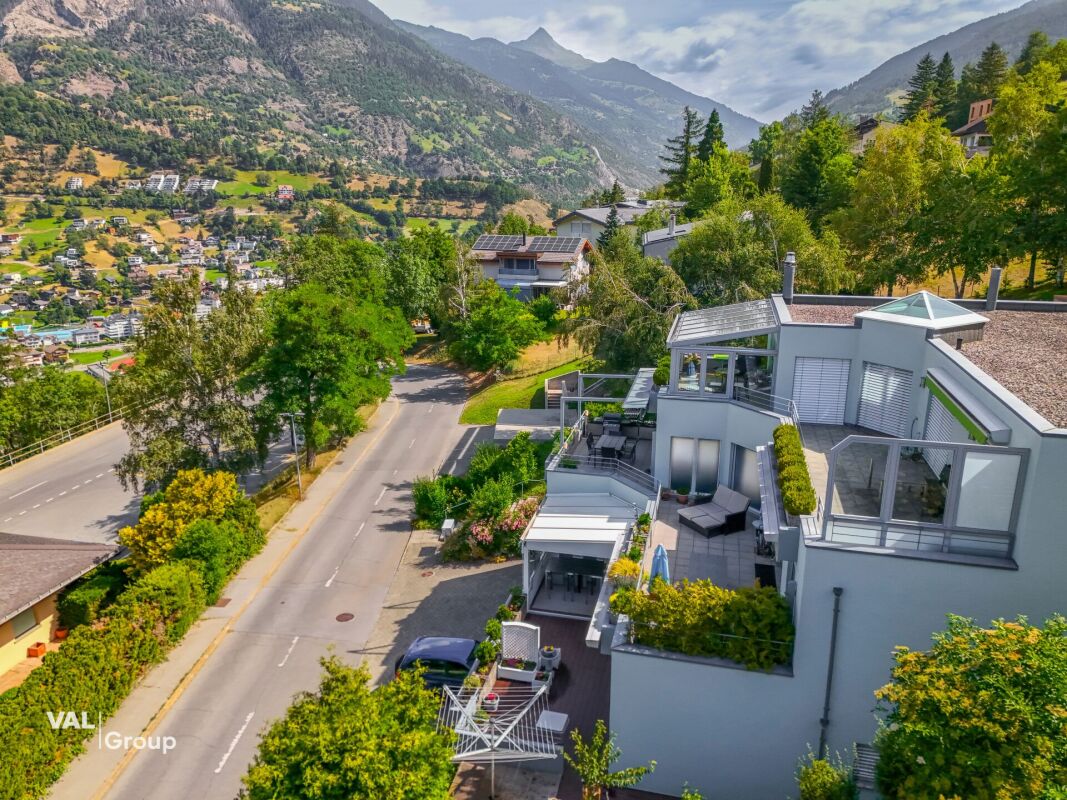 Exklusives Wohnen mit grosser Terrasse, Aussicht und Ruhe