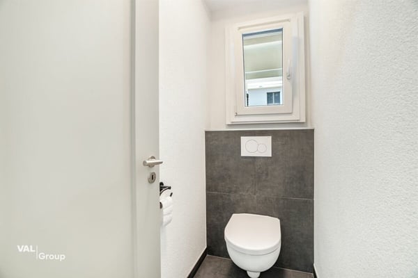 Modern sanierte 4.5-Zimmer-Wohnung im Herzen von Visp 8