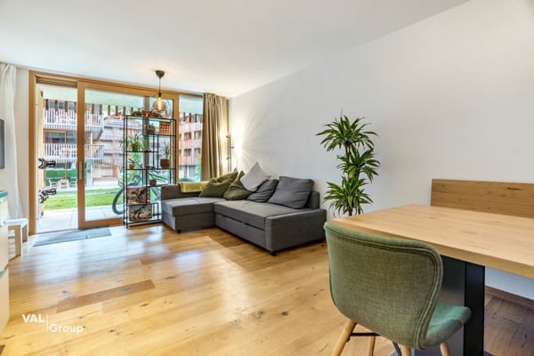 Modernes Alpen-Retreat im Saastal - stilvolle 2.5-Zimmer-Ferienwohnung in Saas-Grund 2