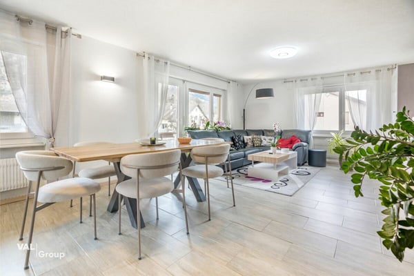 Stilvoll renoviert mit viel Platz und Charme 4
