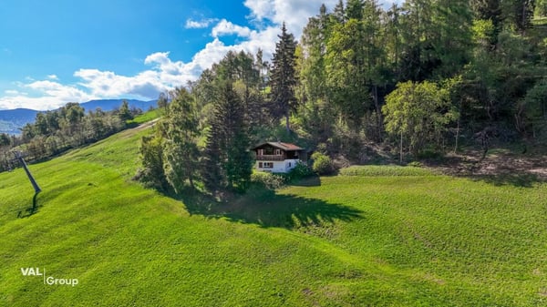 Chalet Ninette - Ihr persönlicher Rückzugsort in Eischoll 2
