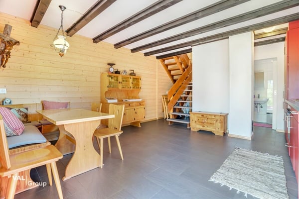 Chalet Ninette - Ihr persönlicher Rückzugsort in Eischoll 4