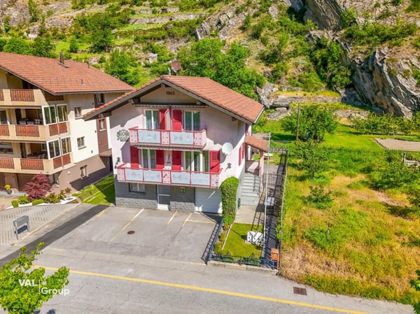 Interessantes Haus mit vielen Zimmern und flexibler Nutzung