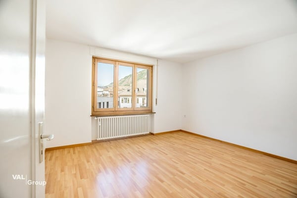 6.5 ZWG direkt am Bahnhof in Brig! 10