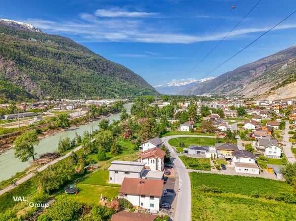 2.5 ZWG in Raron, gute ruhige Lage 8