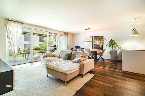 Hochwertige 3.5-Zimmer Gartenwohnung mit Smart Home und privatem Fitnessraum