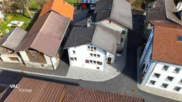 Historisches Flair und moderner Komfort in einem einzigartigen Zweifamilienhaus 12