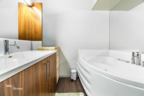 Exklusive 4.5-Zimmer-Attikawohnung mit grosszügiger Terrasse und Sauna in Visp 16