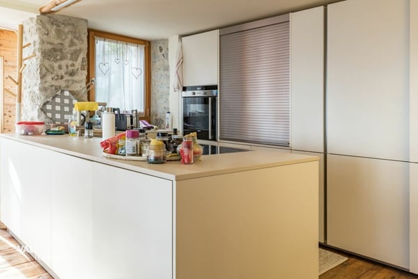 Top renovierte Wohnung im Herzen von Eischoll inkl. 3 Aussenparkplätze 5