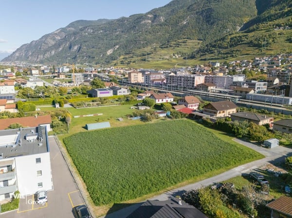 Économisez CHF 15'000.- Superbe 2.5 pièces neuf au rez-de-chaussée avec jardin 12