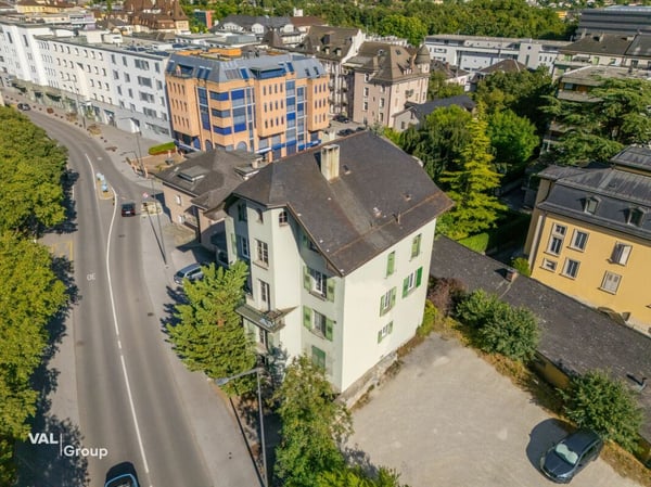 Charme et espace à deux pas du centre de Sierre 11