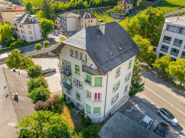 Charme et espace à deux pas du centre de Sierre 12