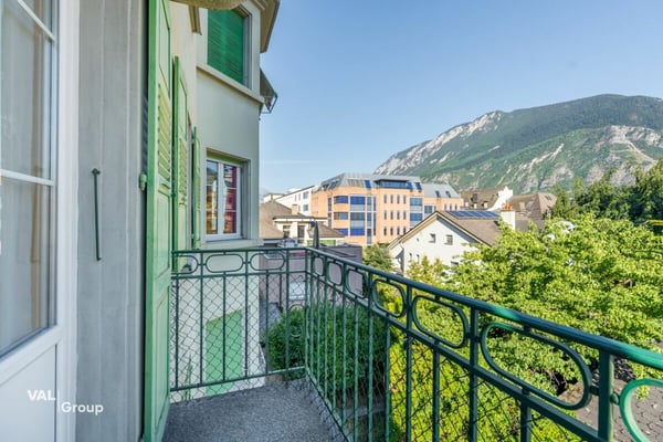 Charme et espace à deux pas du centre de Sierre 8