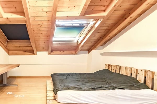 3.5 Zimmer-Dachwohnung mit Ausblick 4