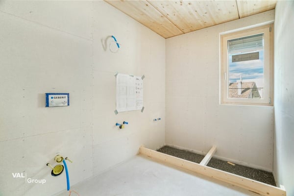 Aussergewöhnliche 2.5-Zimmer Attikawohnung in Steg 10