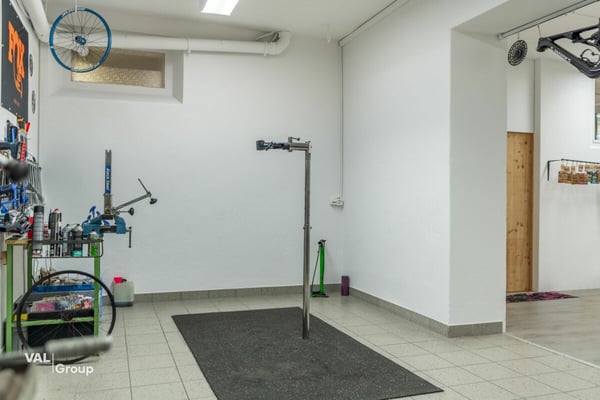 Velseitig nutzbare Räumlichkeiten zentral in Brig 5