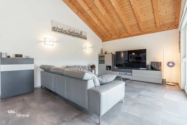 Superbe attique 3.5 pièces à Fully - charme, lumière et qualité de vie 3