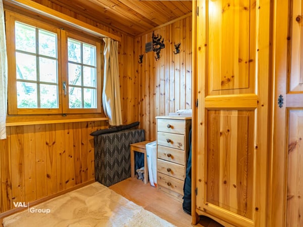 Seltenes Bijou über dem Rhonetal: Off-Grid-Chalet mit Traumaussicht 5