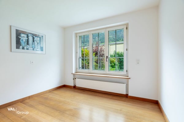 Wohnen mit viel Platz, Garten und Entwicklungspotenzial in Eyholz 7
