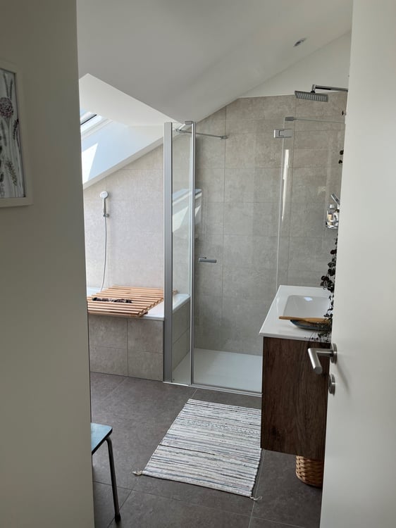 Spacieux 4.5 pièces avec cachet dans les combles 8